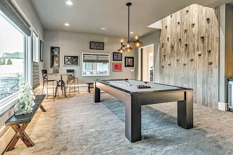 Table Games Lounge