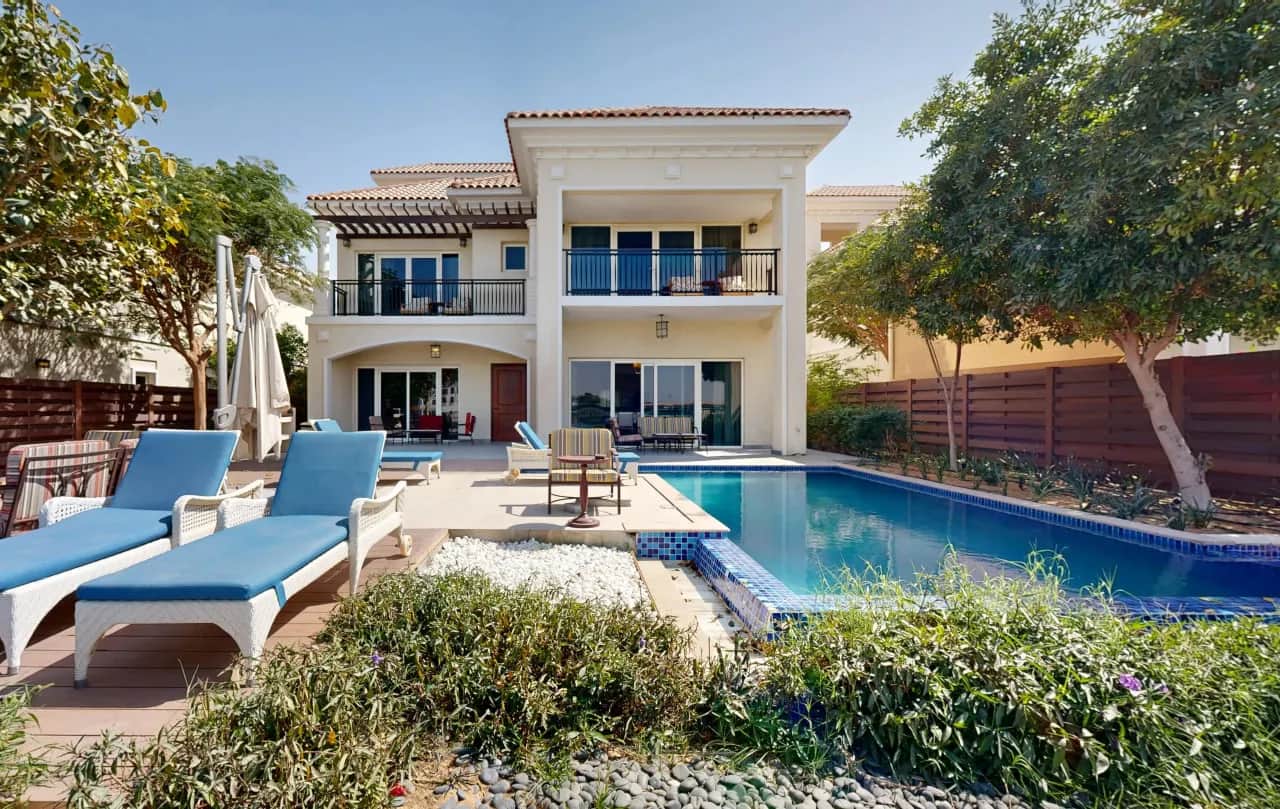 4 bedroom villa for sale in Dubai Land - Takween AlDar